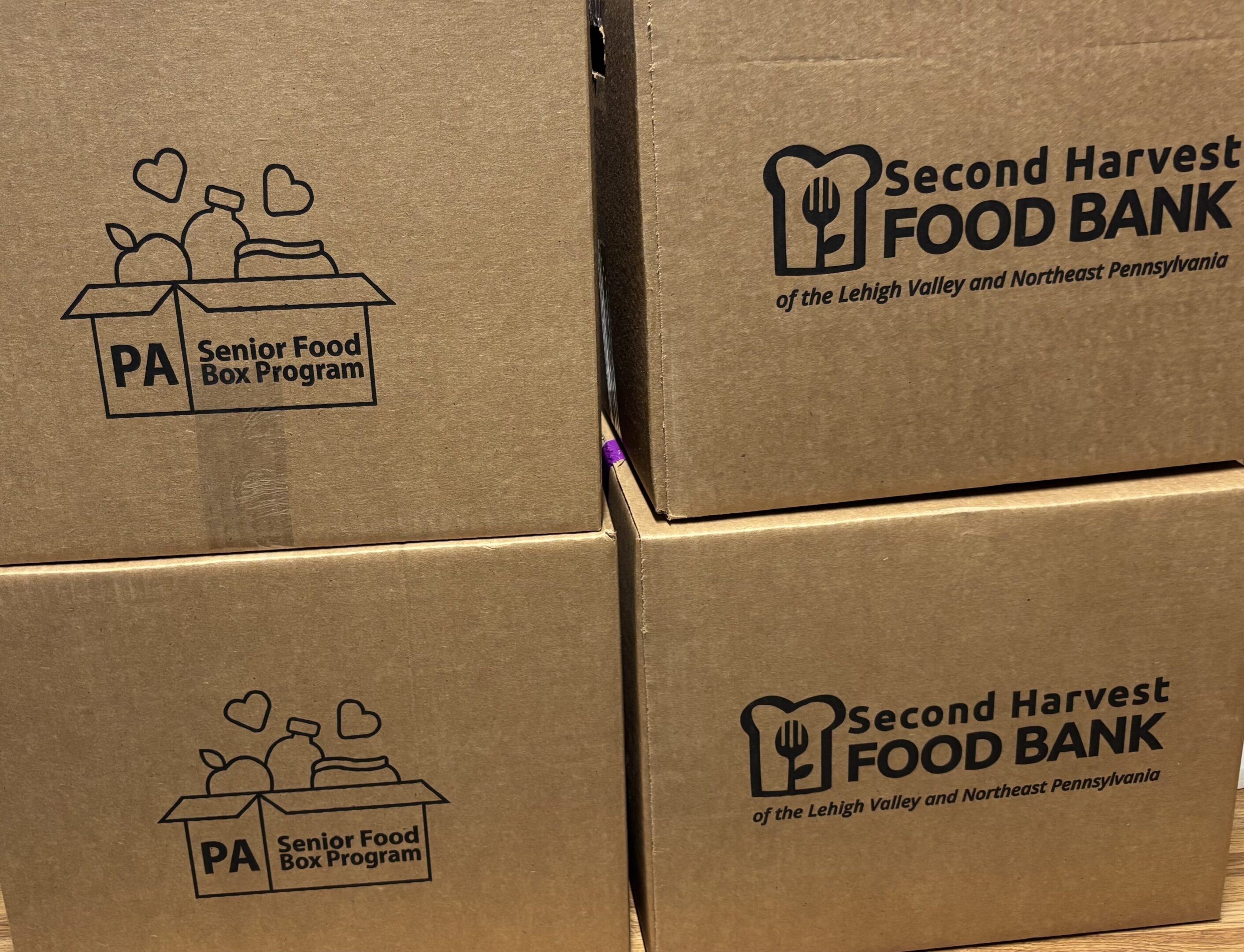 PHOTO #16 A close up of boxes with food in them